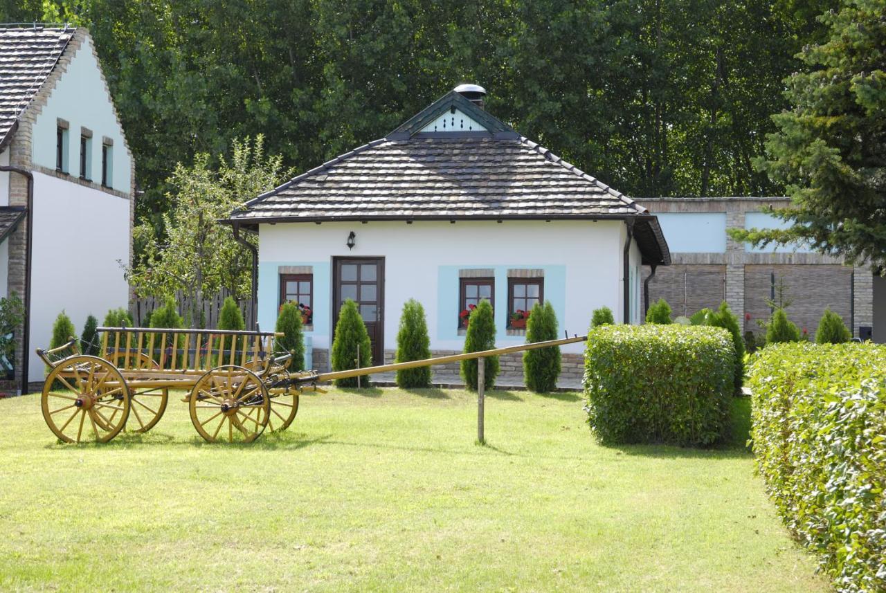 Jelen Salas Palic Exterior photo